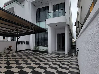 Standard 5 Bedroom Fully Detached Duplex with BQ and Swimming Pool — Ajah, Lagos