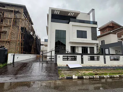 5 Bedroom Fully Detached Duplex — Lekki, Lagos