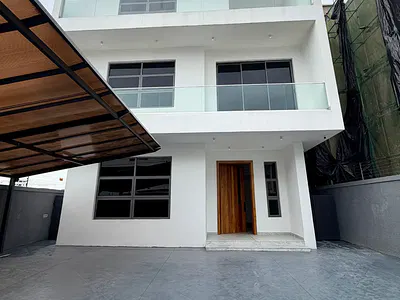 5-Bedroom Fully Detached Waterfront Duplex — Ikoyi, Lagos