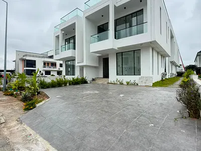 Beautiful 5 Bedroom Semi-Detached Duplex with Pool and BQ — Ikate, Lekki, Lagos