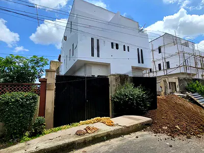 Lovely Built 4 Bedroom Semi Detached Duplex with BQ — Maryland, Lagos