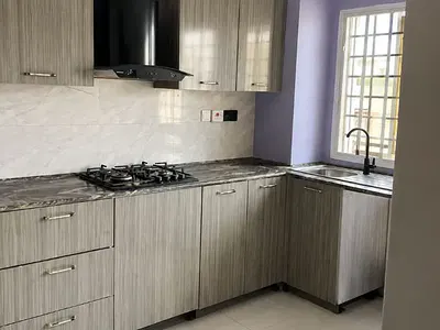 3 Bedroom Apartment, Serviced Upstairs — Orchid Road Opposite Buena Vista Estate, Lekki, Lagos