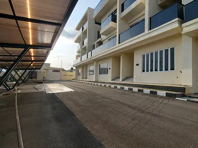 4 Bedroom Luxury Terraced Duplex with BQ — Katampe, Abuja