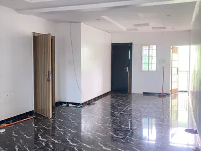 Beautiful 3 Bedroom Flat All Rooms Ensuite Upstairs — Clean Gated Street Off Total Filling Station Oregun Ikeja, Oregun, Ikeja, Lagos