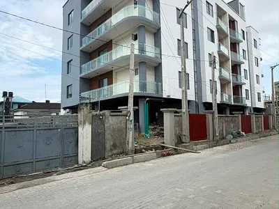 Serviced 2 Bedroom Apartment with Elevator & Pool — Lekki Phase 1, Lekki, Lagos
