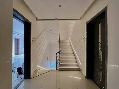 Penthouse Flat — Akinhom, Lekki Phase 1, Lekki, Lagos
