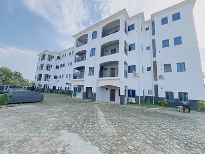 Beautiful and Nicely Finished 3 Bedrooms Apartment — Jabi, Abuja