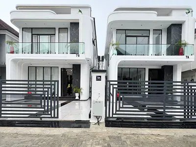 Exquisite Luxury 5-Bedroom Fully Detached Duplex with Pool, BQ — Lekki, Lagos