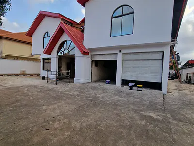 5 Bedroom Detached House — Lekki, Lagos