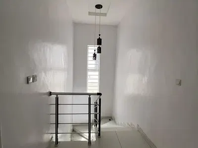 Luxury and Fully Serviced 4 Bed Terrace Duplex, 20HRS Power Supply — Lekki, Lagos