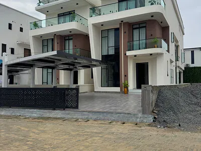 5-Bedroom Detached Duplex with Pent-Floor — LCC, Chevron Drive, Lekki, Lagos