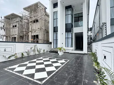 Contemporary Luxury 5-Bedroom Fully Detached Duplex with Pool, Lounge — Lekki, Lagos