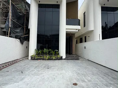 5 Bedroom Detached Duplex with BQ — Lekki, Lagos