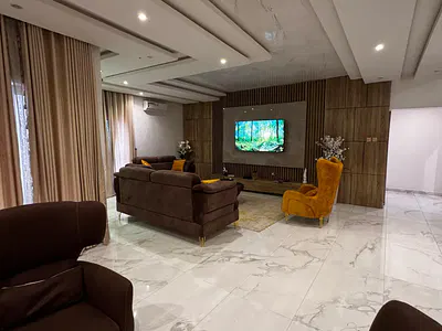 A Fully Serviced &furnished 2 Bedroom Apartment — Oniru, Victoria Island (VI), Lagos