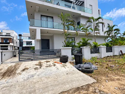 5 Bedroom Detached Duplex with BQ — Lekki, Lagos