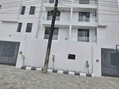 Automated 2 Bedroom Smart Apartment with Pool & Gym — Victoria Island (VI), Lagos