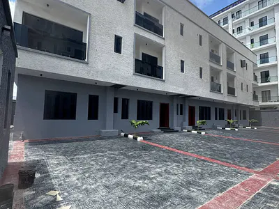 4 Bedroom Terraced Duplex with BQ and Modern Pop Ceiling — Lekki Phase 1, Lekki, Lagos