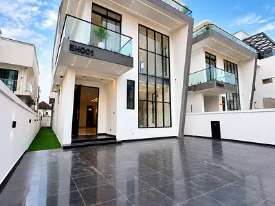 5 Bedroom Detached Duplex with Swimming Pool — Chevron, Lekki, Lagos