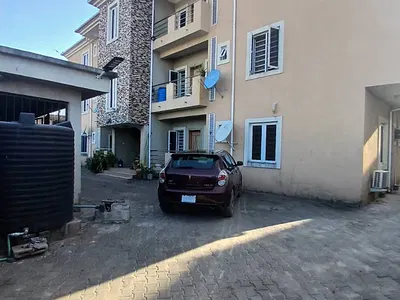 3 Bedroom Flat All Rooms En-Suite — SPG Road, Ologolo, Lekki, Lagos
