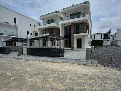 Luxury 5 Bedroom Fully Detached Duplex +swimming Pool, Cinema, BQ — Lekki, Lagos