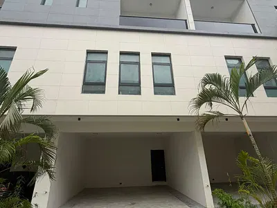 4 Bedroom Maisonette with Pool and Gym — Ikoyi, Lagos