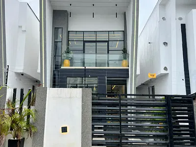 5 Bedroom Detached Duplex + Pool, Gym, Office, Library, Inverter, BQ — Ajah, Lagos