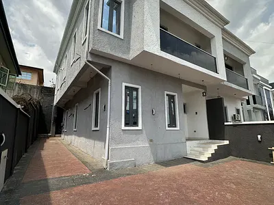4 Bedroom Semi-Detached Duplex in Magodo, Lagos — Magodo, Lagos