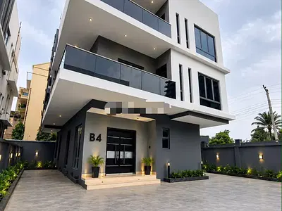 6 Bedroom Detached Duplex with Pool and Gym — Ikoyi, Lagos