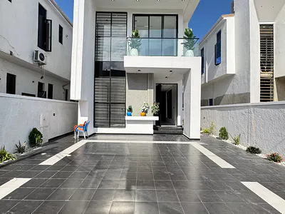 5 Bedroom Detached Duplex with Swimming Pool — Ikota, Lekki, Lagos