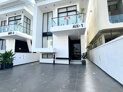 Brand New Luxury Smart Very Specious 5 Bedroom Duplex — Lekki, Lagos