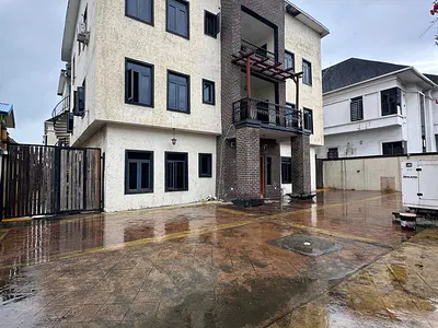 Specious 3 Bedroom Apartment — Lekki, Lagos