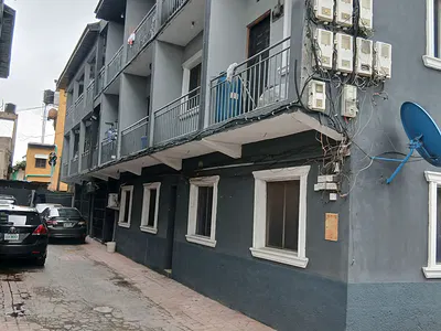 Florida Mini Flat — Western Avenue, Surulere, Lagos