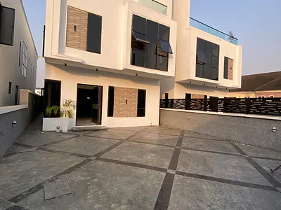 Luxury 5 Bedroom Duplex Comes with Paint House and BQ — Peninsula Gardens Estate, Sangotedo, Ajah, Lagos