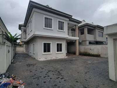 5 Bedroom Detached Duplex — Lekki, Lagos