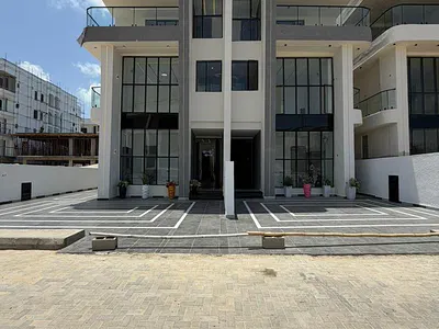 Opulent 5 Bedroom Duplex — Lekki, Lagos