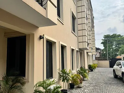 Furnished 4-Bedroom Terrance Duplex with a Pool and BQ — Ikoyi, Lekki, Lagos