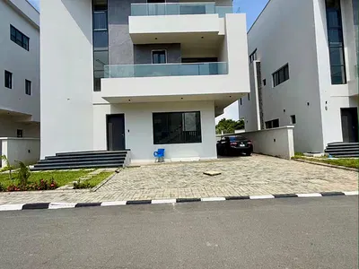 5 Bedroom Detached Duplex with BQ — Jabi, Abuja