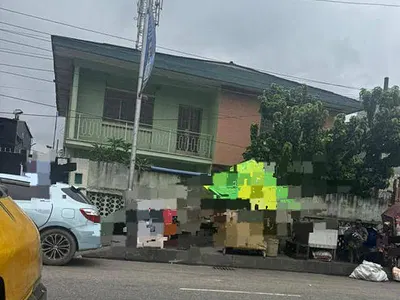 6 Bedroom Detached Duplex with BQ — Surulere, Lagos