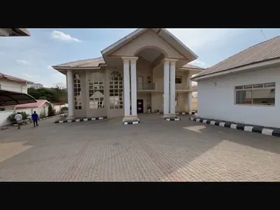 6 Bedroom Detached Mansion with Guest Chalet — Maitama District, Abuja