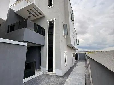 5 Bedroom Detached Duplex — Kay Farm, Ogba, Ikeja, Lagos