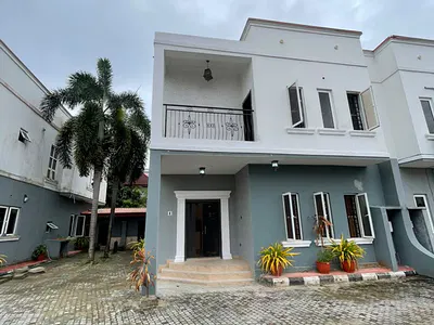 1 Bedroom Apartment with Visitor Toilet — SPG Road, Ologolo, Lekki, Lagos