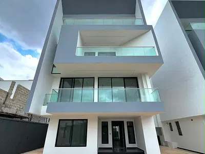 5 Bedroom Detached House with Boys' Quarters — Banana Island, Ikoyi, Lagos