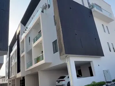 4 Bedroom Luxury Penthouse with Pool & Gym — Lekki, Lagos