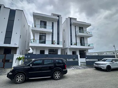 5 Bedroom Detached Duplex — Lekki, Lagos