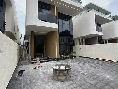 5 Bedroom Detached Duplex with Pool — Lekki, Lagos