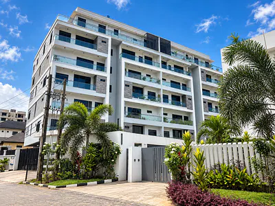 Luxury 5-Bedroom Penthouse with 2 BQS, Study & Private Cinema — Ikoyi, Lagos