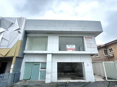 Spacious 4-Bedroom Duplex with BQ Suitable for Office/Business — Lekki, Lagos