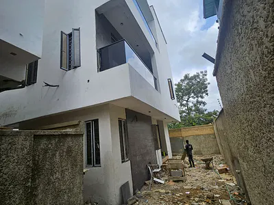 5 Bedrooms Fully Detached Duplex with BQ, All Room En Suite — Ikeja, Lagos