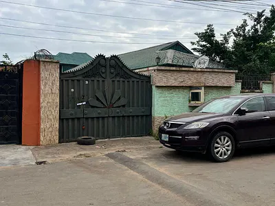 Detached Bungalow on 635SQM — Surulere, Lagos