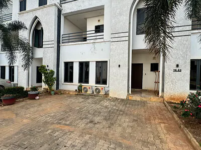 A Fully Serviced 4-Bedroom Terrace Duplex + 1BQ (Video Is Attached) — Diplomatic Zone., Katampe Extension, Katampe, Abuja